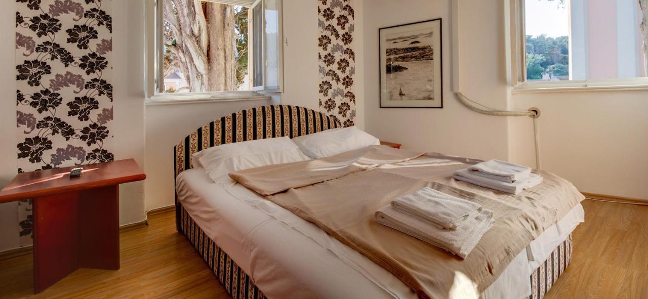 Villa Mozart Veli Lošinj Eksteriør bilde