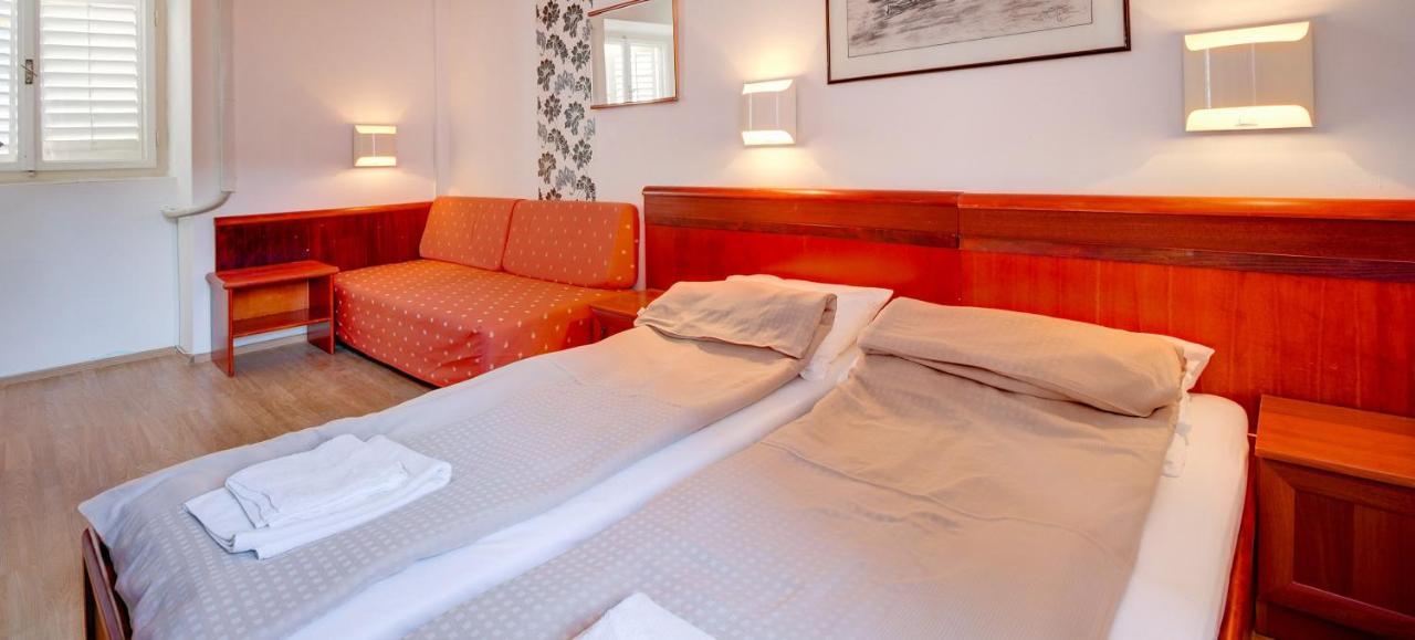 Villa Mozart Veli Lošinj Eksteriør bilde