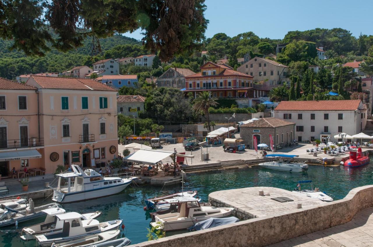 Villa Mozart Veli Lošinj Eksteriør bilde